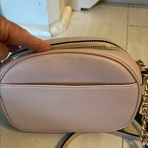 Bundle of Michael kors oval crossbody bags - Picture 7 of 8